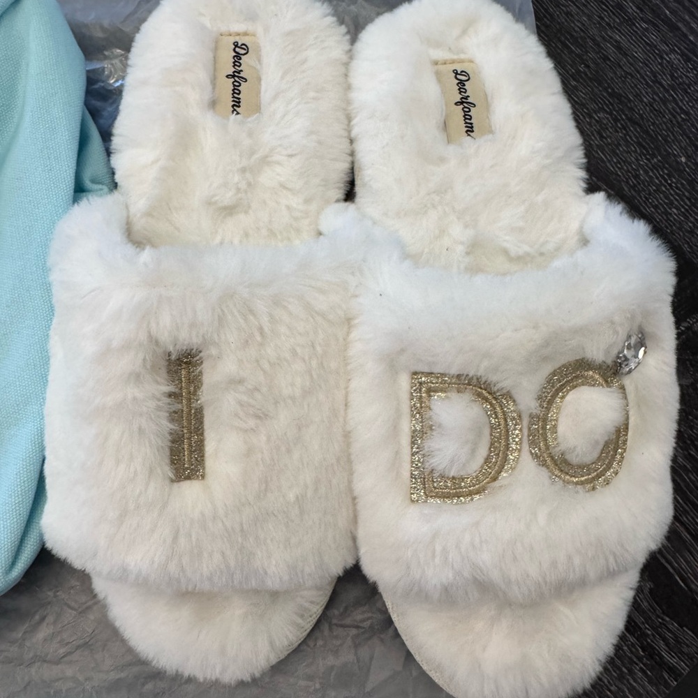 Dearfoams Women's Lane Bridal I Do Fuzzy Slide Slipper - size US 9-10 - Picture 4 of 8